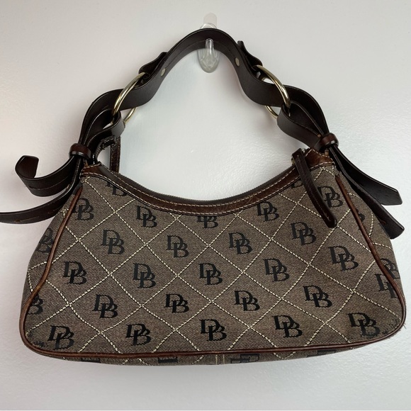 Dooney & Bourke Classic Leather Cloth DB Logo Purse 🍁 - Picture 2 of 11